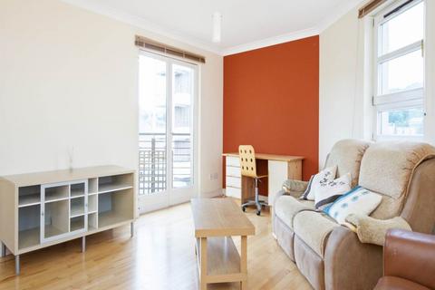 2 bedroom flat to rent, 111F Blackness Road, ,