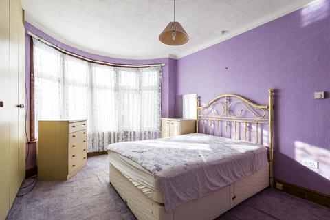 undefined, Grove Road, London, N12