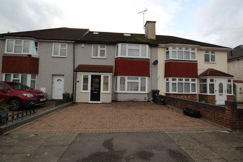 4 bedroom terraced house for sale, Yeomen Way, Ilford