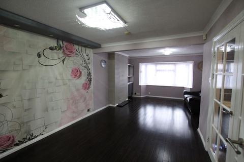 4 bedroom terraced house for sale, Yeomen Way, Ilford