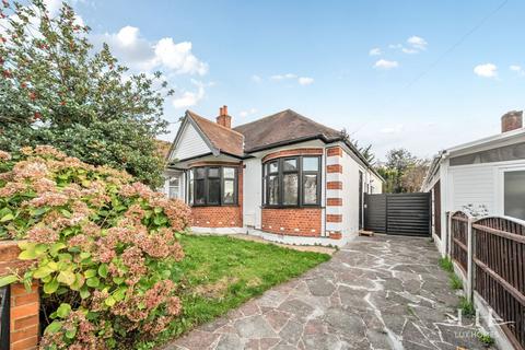 30 Adelaide Gardens, Romford, RM6 6SS