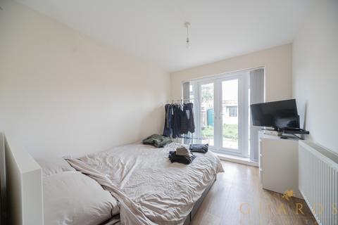 2 bedroom apartment to rent, Brentford TW8