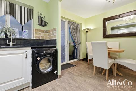 3 bedroom semi-detached house for sale, Bankfoot, Grays