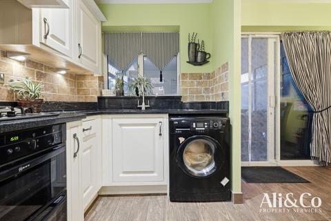 3 bedroom semi-detached house for sale, Bankfoot, Grays