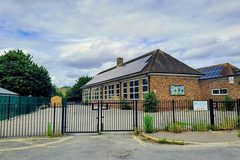 Mixed use for sale, Orchard Gardens Chichester PO19 1DG