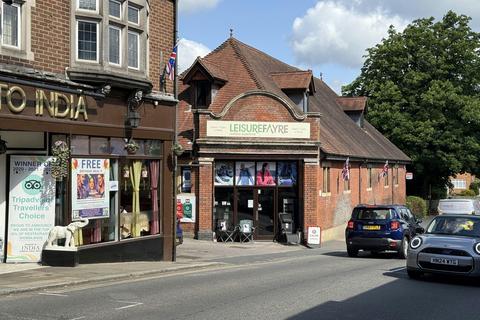 Retail property (high street) to rent, 7-21 Romsey Rd Lyndhurst SO43 7AA