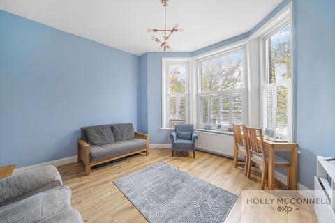 2 bedroom flat for sale, Central Hill, London SE19