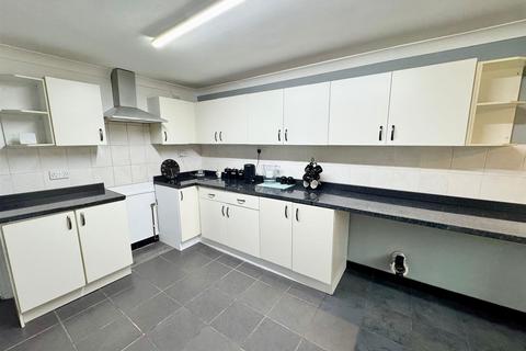 undefined, Eton Place, Farnham GU9