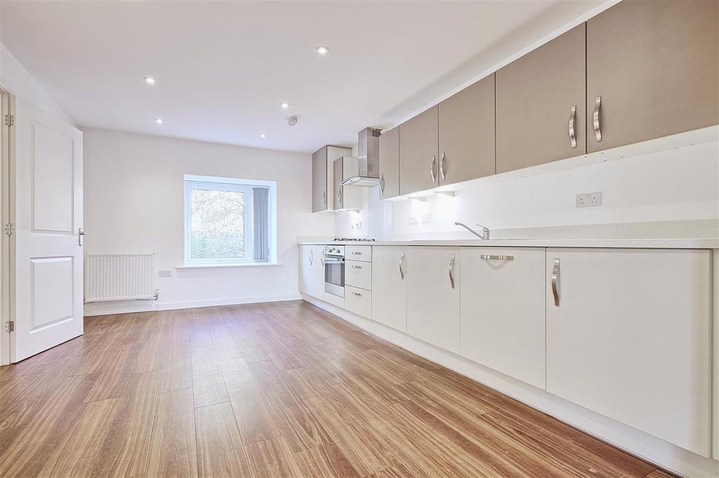 Kitchen 1.jpg