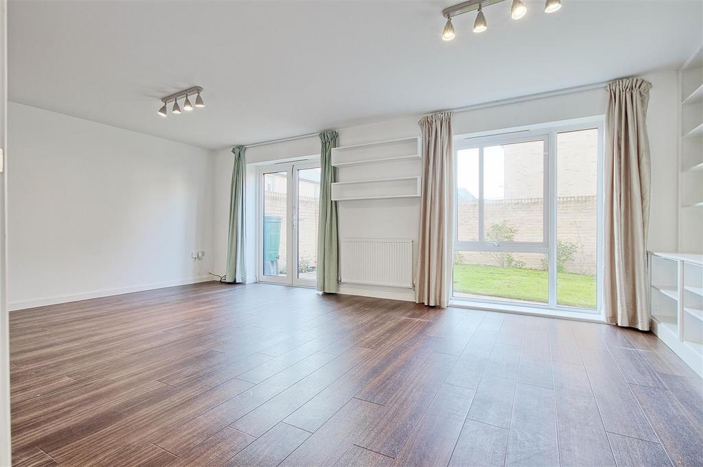 Living Area 2.jpg