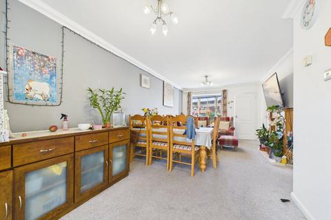 undefined, Fernhurst Road, Calcot, Reading, RG31