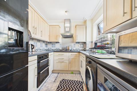 undefined, Fernhurst Road, Calcot, Reading, RG31