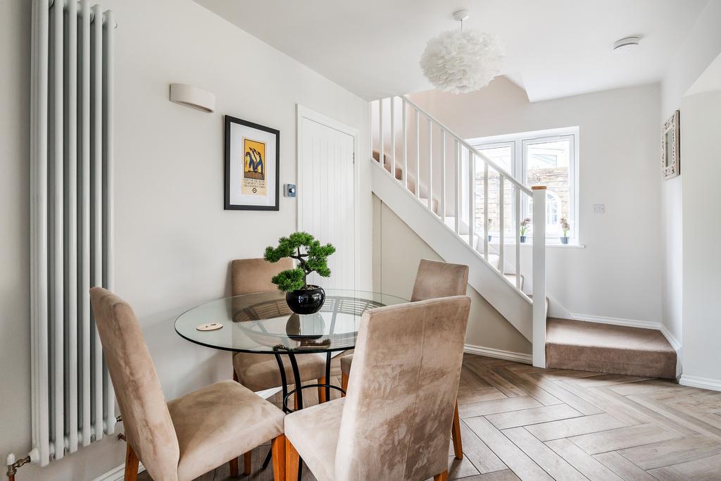 1b-Orchard-Way-19