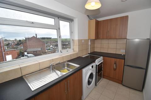 4 bedroom flat to rent, Queen Street, Leamington Spa