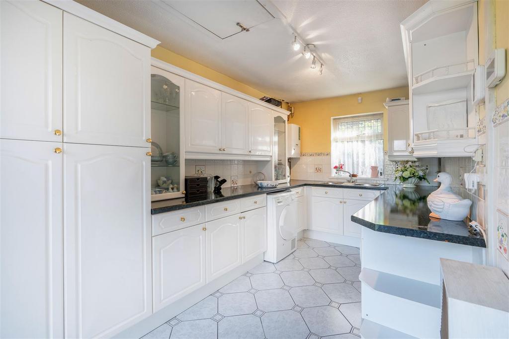 156 Station Road-5.jpg