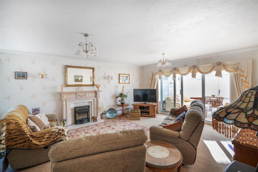 156 Station Road-7.jpg