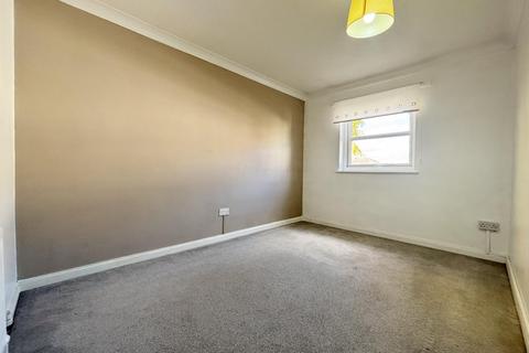 3 bedroom house to rent, High Street, Greenhithe, DA9