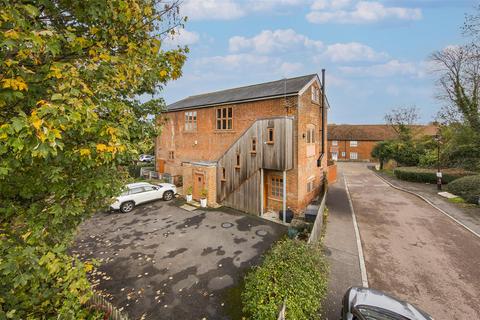 3 bedroom semi-detached house for sale, Upper Mill, East Malling ME19