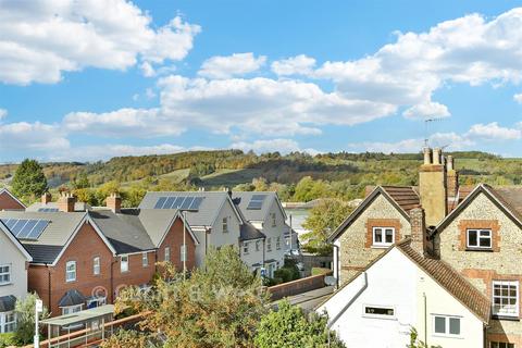 3 bedroom terraced house for sale, Vincent Road, Dorking RH4