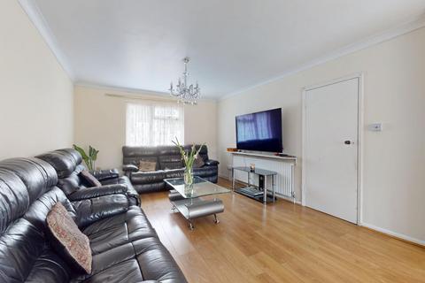 4 bedroom semi-detached house for sale, Jubilee Crescent, Gravesend, DA12