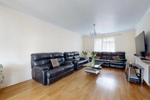 4 bedroom semi-detached house for sale, Jubilee Crescent, Gravesend, DA12