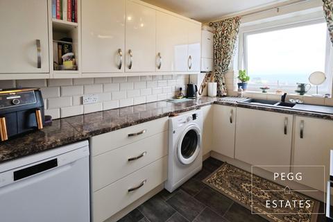 2 bedroom flat for sale, Lyme View Road, Torquay