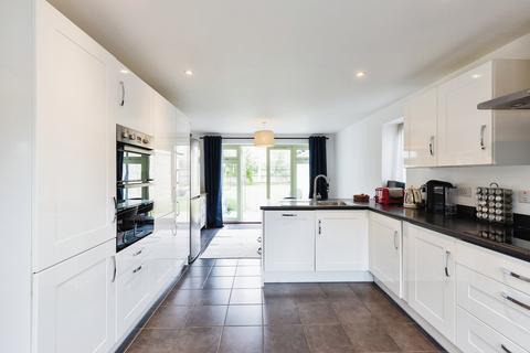 4 bedroom detached house to rent, Upper Rissington