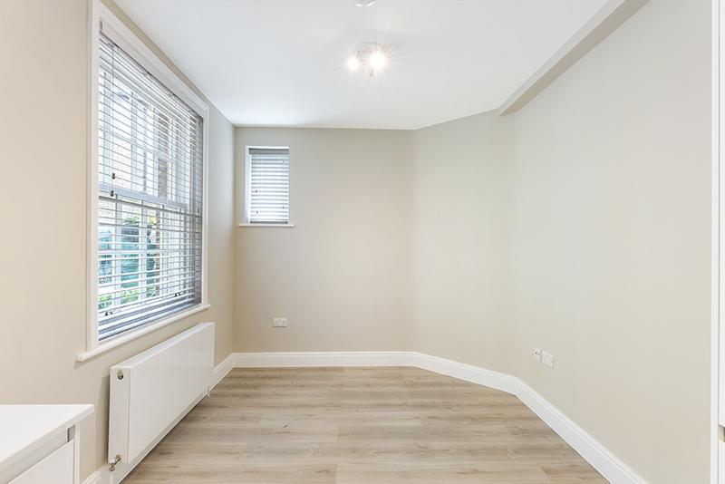Apartment in London - View 2