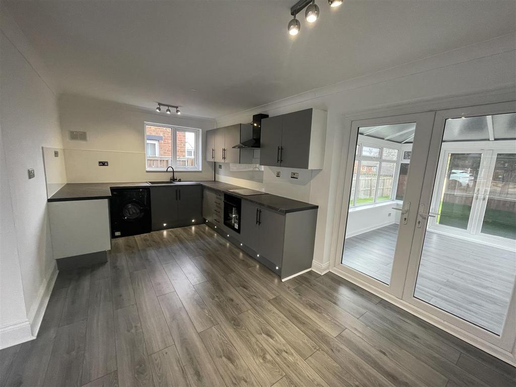 28 pelaw 9.jpg
