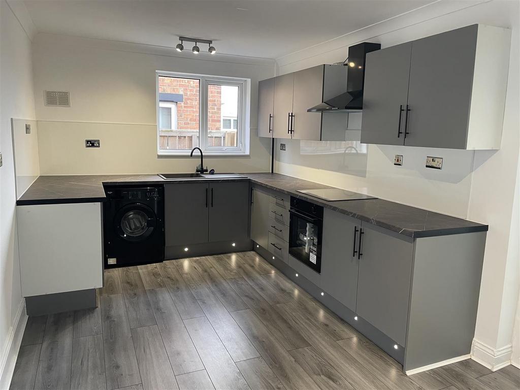 28 pelaw 11.jpg