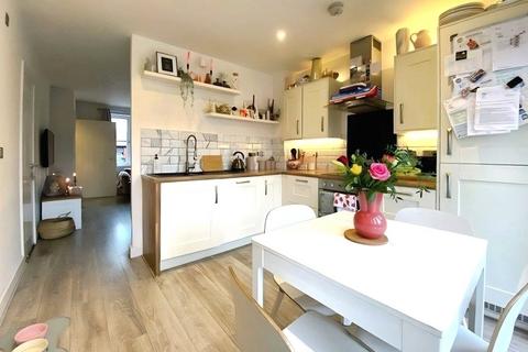 2 bedroom semi-detached house for sale, Rogers Way, Buckingham MK18