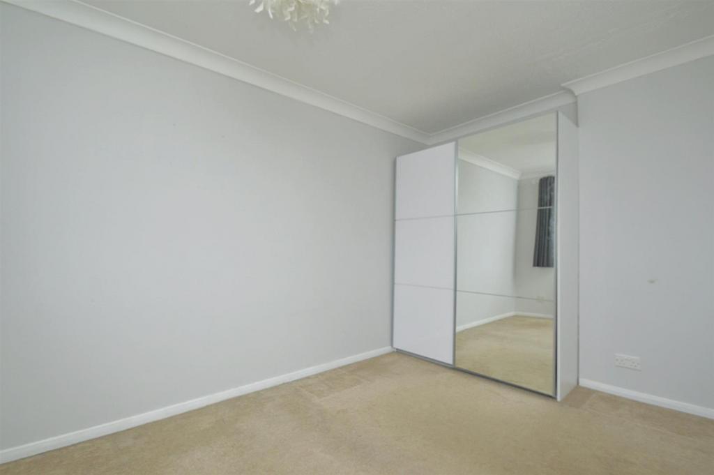 Resized Bed1b.jpg