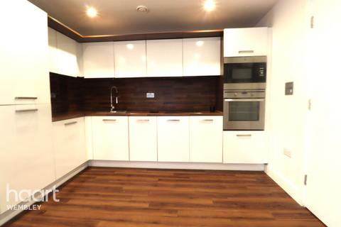 1 bedroom apartment to rent, Fairbanks Court, London