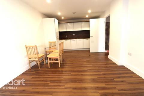 1 bedroom apartment to rent, Fairbanks Court, London