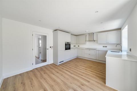 3 bedroom detached house for sale, The Robins, Frome BA11