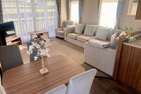 undefined, Maen-y-groes New Quay