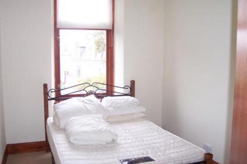 2 bedroom flat to rent, Union Grove, Aberdeen, AB10