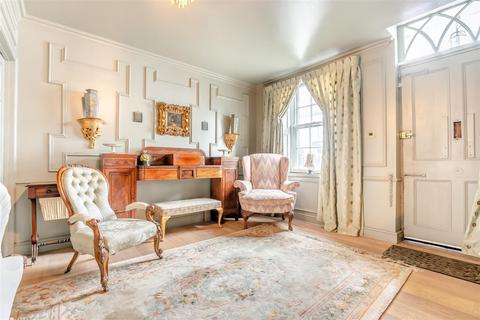 2 bedroom house for sale, High Street, West Malling