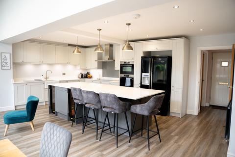 4 bedroom detached house for sale, Maltings Field, Milton Keynes MK19