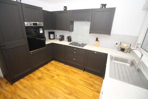 10 Benview Road, Port Glasgow, PA14 5SH