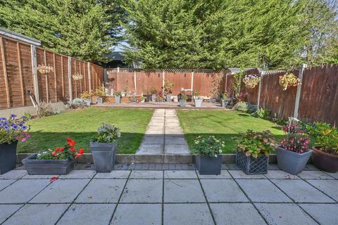 3 bedroom semi-detached house for sale, Honeysuckle Close, Pilgrims Hatch, Brentwood