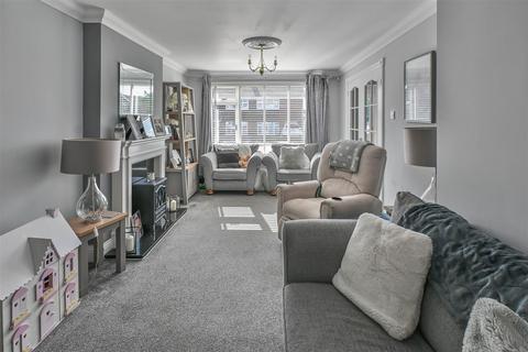 3 bedroom semi-detached house for sale, Honeysuckle Close, Pilgrims Hatch, Brentwood