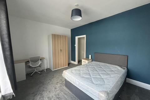undefined, Worthing Street, Hull