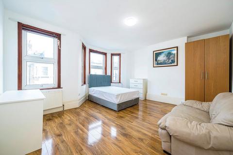 6 bedroom house to rent, Shenley Road, London SE5