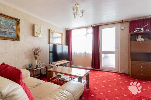 undefined, Chichester Close, Basildon SS14