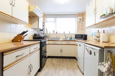 undefined, Chichester Close, Basildon SS14