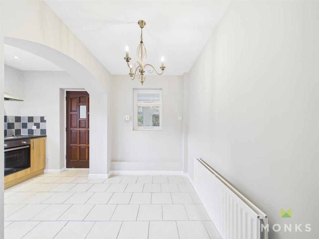 CAM01520 G0-PR0302-STILL008.jpg