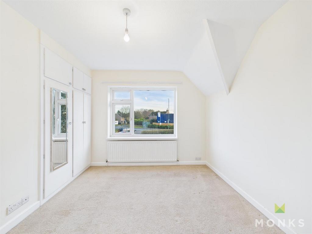 CAM01520 G0-PR0302-STILL017.jpg