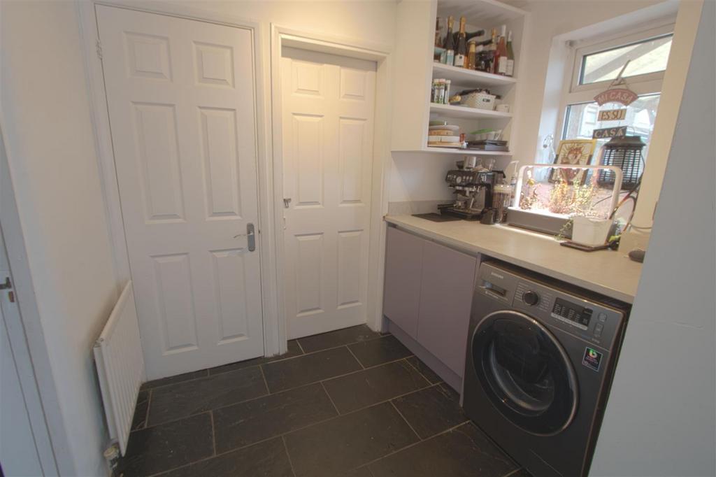 UTILITY ROOM.jpg