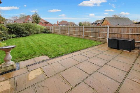 3 bedroom semi-detached house for sale, Hawthornden Grove, Yalding